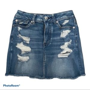 Cute distressed jean skirt from american eagle